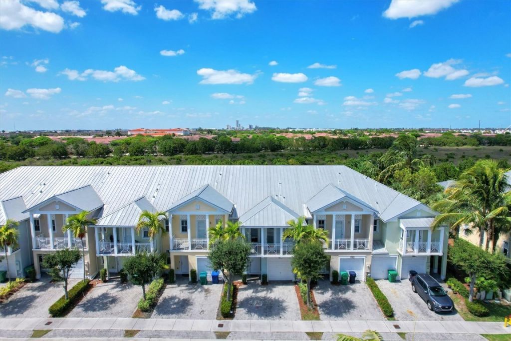 10821 NW 76th Lane, Unit 10821, Doral, FL 33178 Photo