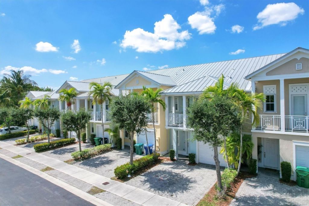 10821 NW 76th Lane, Unit 10821, Doral, FL 33178 Photo