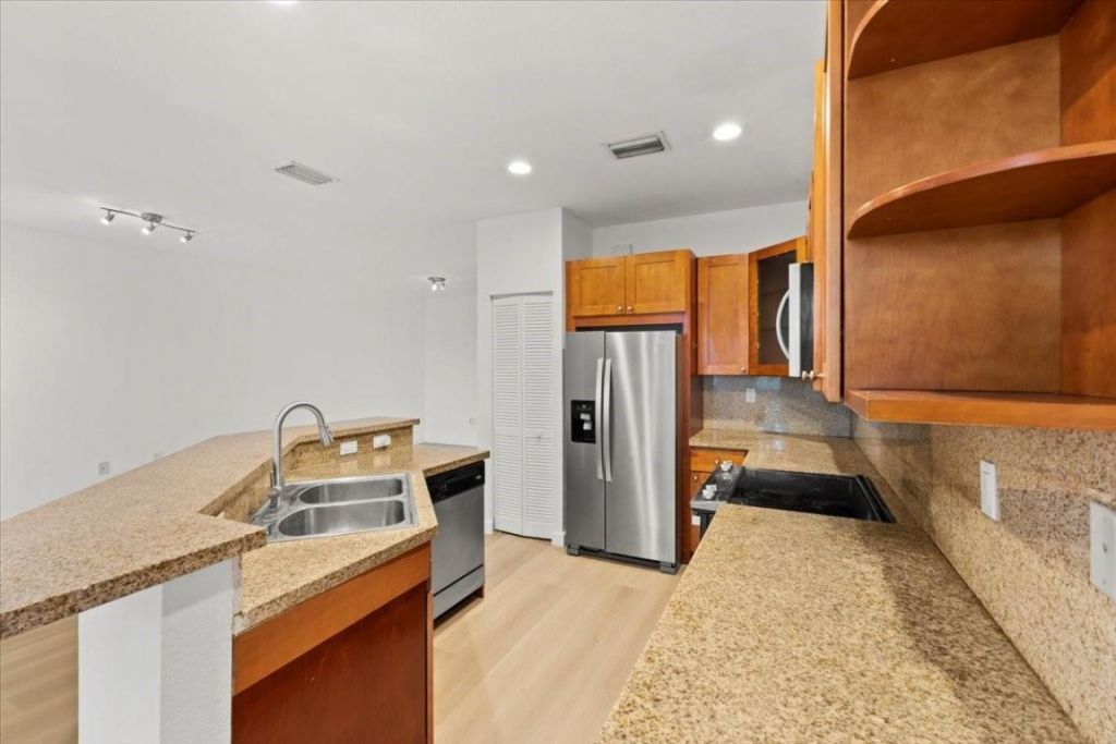 10821 NW 76th Lane, Unit 10821, Doral, FL 33178 Photo