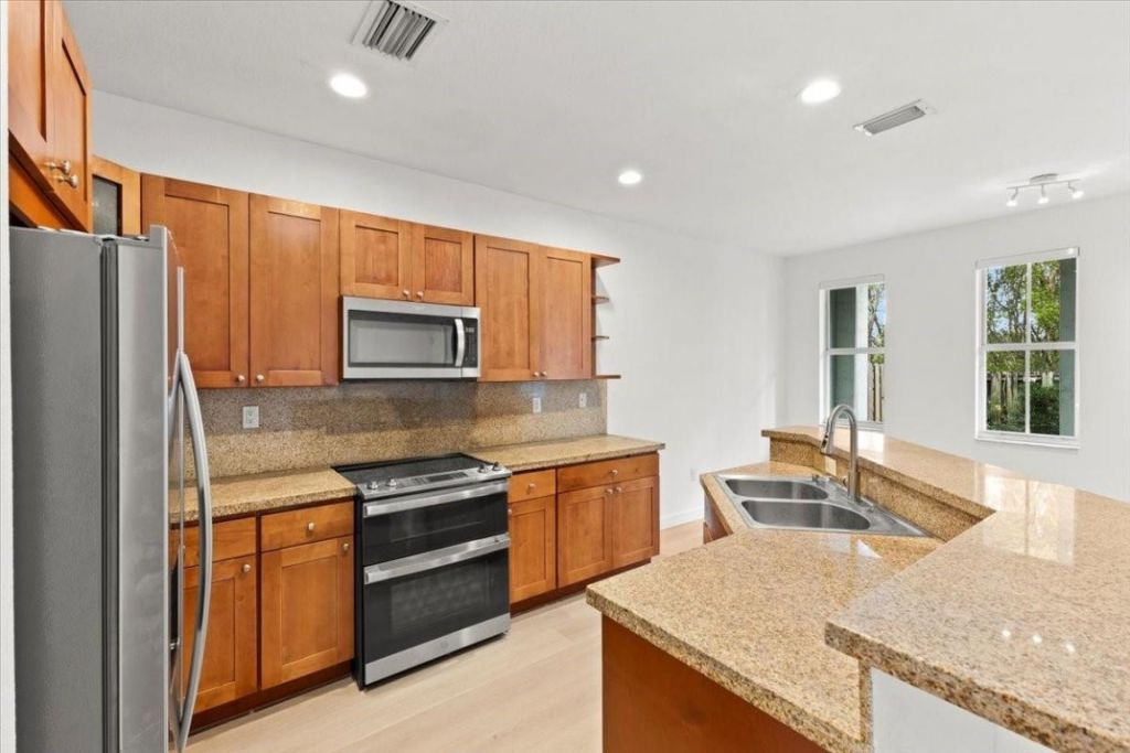 10821 NW 76th Lane, Unit 10821, Doral, FL 33178 Photo