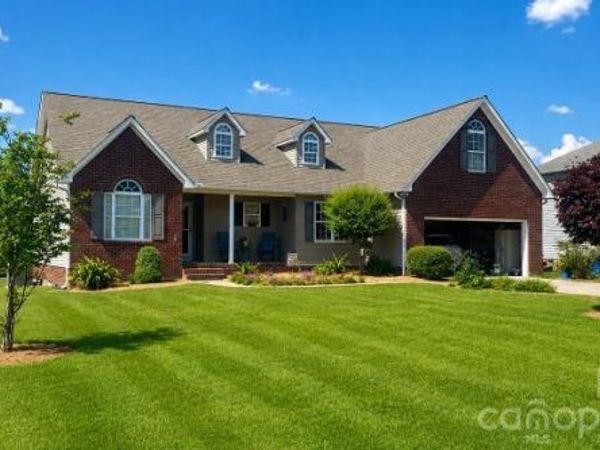104 Lakewood Drive, Kings Mountain, NC 28086