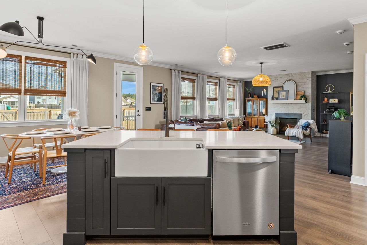 711 Yellow Leaf Lane Photo 15