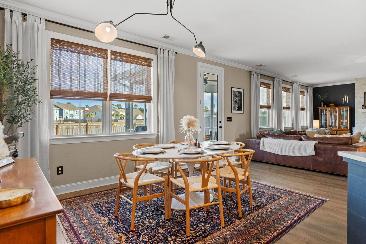 711 Yellow Leaf Lane Photo 22