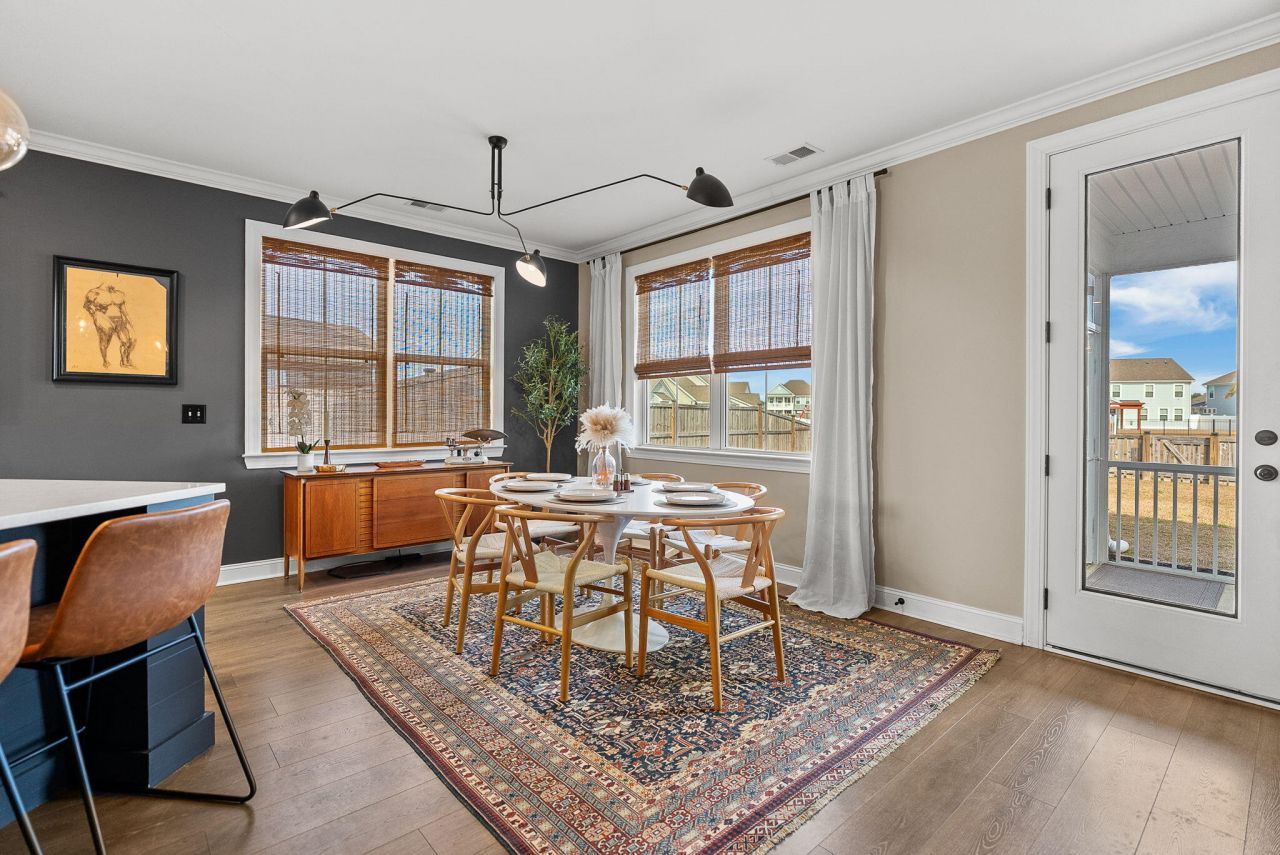 711 Yellow Leaf Lane Photo 24