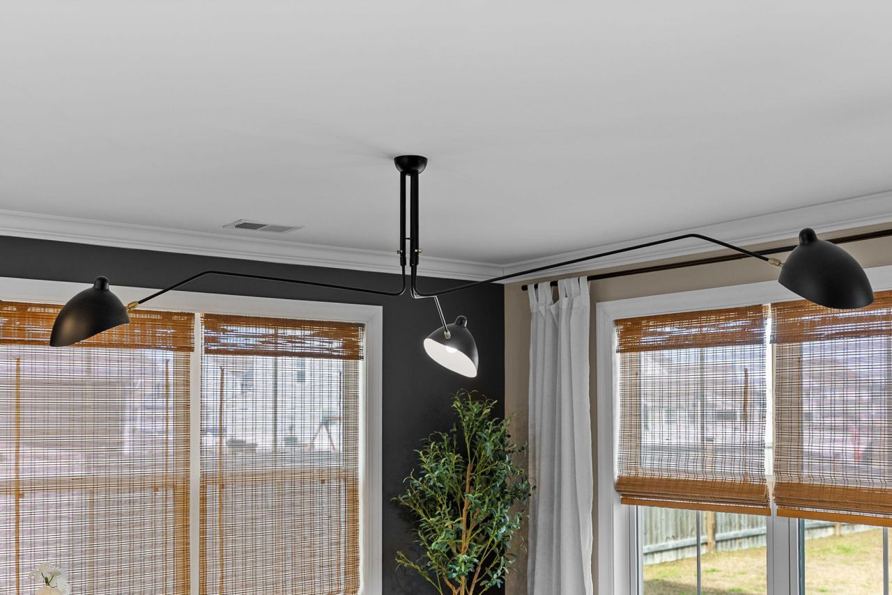 711 Yellow Leaf Lane Photo 25