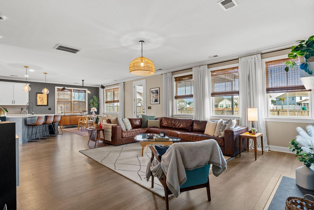 711 Yellow Leaf Lane Photo 29