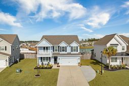 711 Yellow Leaf Lane photo 4