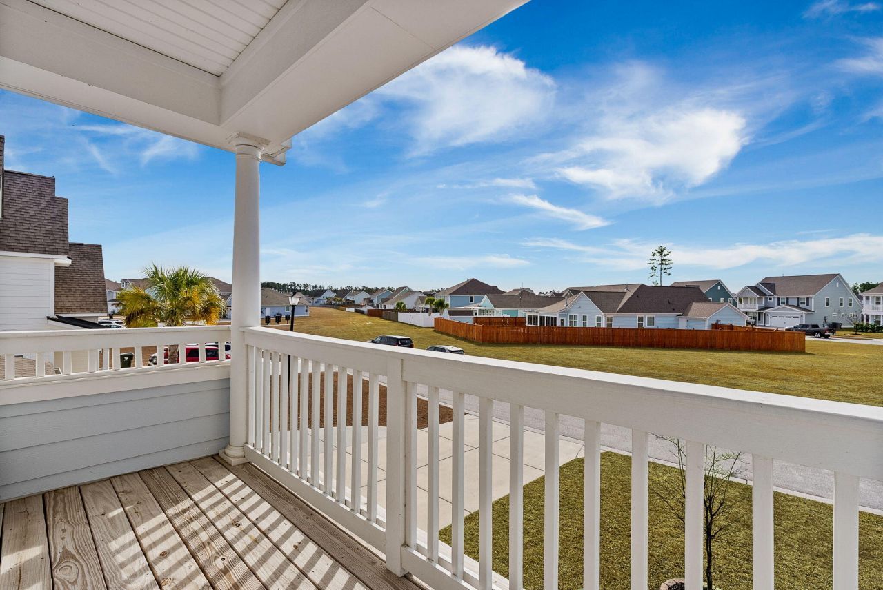 711 Yellow Leaf Lane Photo 40