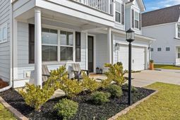 711 Yellow Leaf Lane photo 4