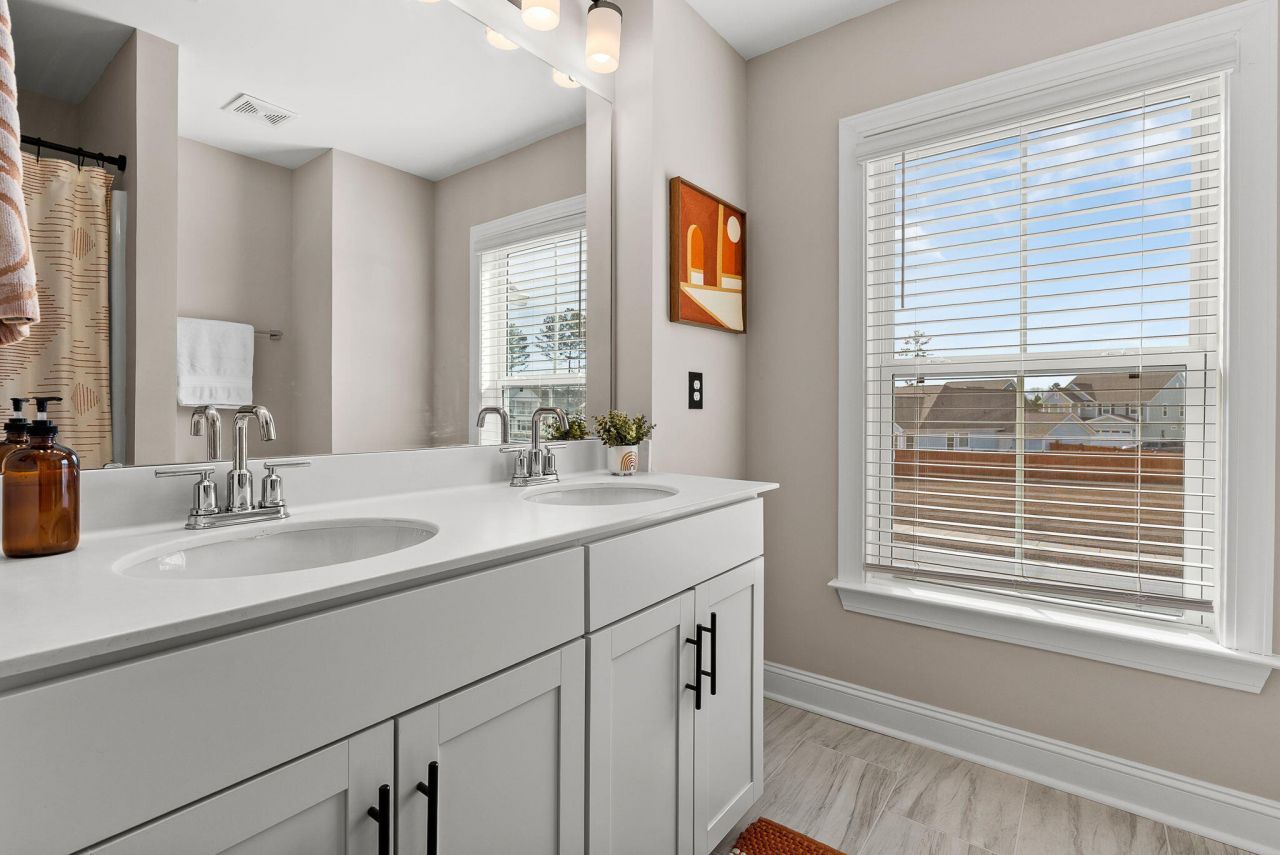 711 Yellow Leaf Lane Photo 53