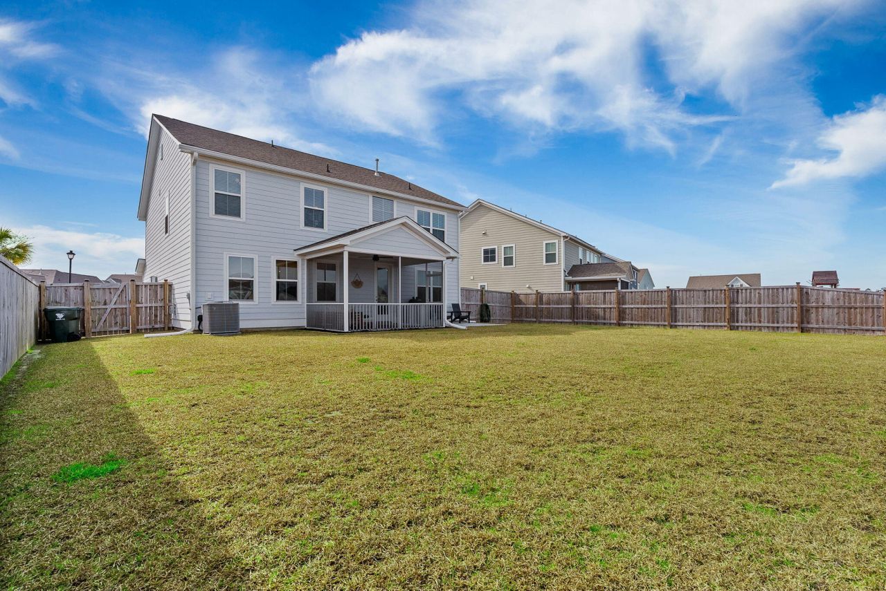 711 Yellow Leaf Lane Photo 63