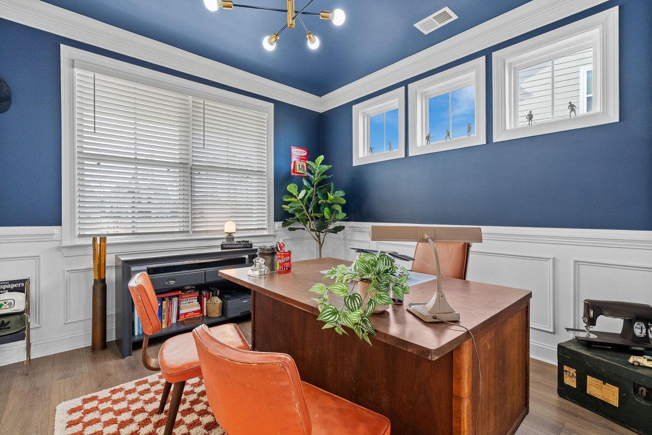 711 Yellow Leaf Lane Photo 9