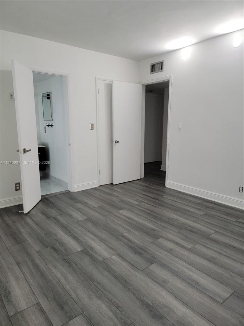 651 Pine Dr, Unit 110, Pompano Beach, FL 33060 Photo