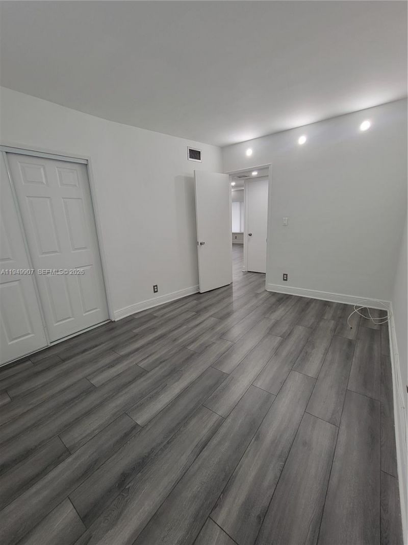 651 Pine Dr, Unit 110, Pompano Beach, FL 33060 Photo