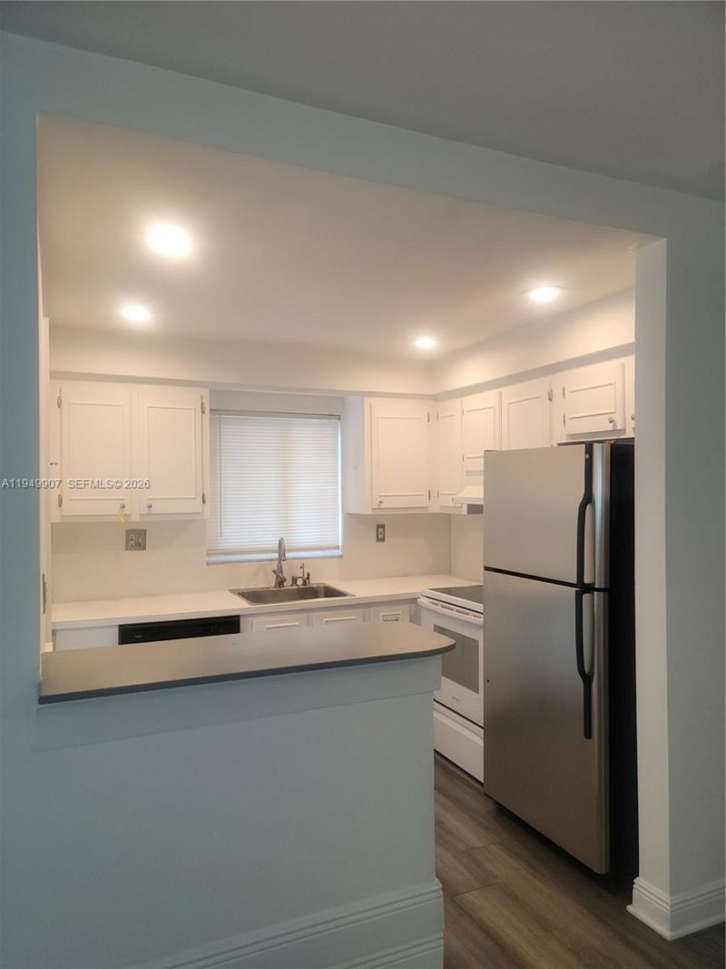 651 Pine Dr, Unit 110, Pompano Beach, FL 33060 Photo