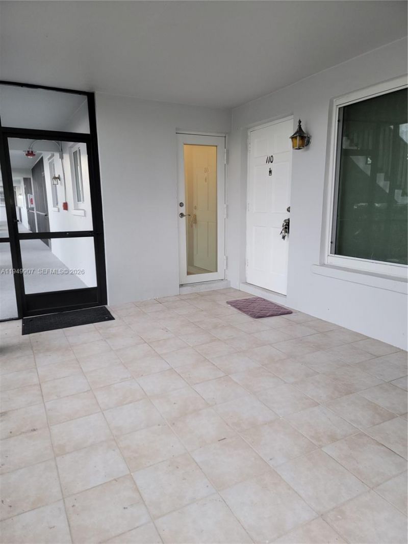 651 Pine Dr, Unit 110, Pompano Beach, FL 33060 Photo