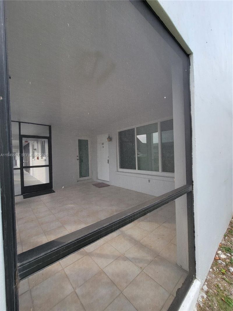 651 Pine Dr, Unit 110, Pompano Beach, FL 33060 Photo