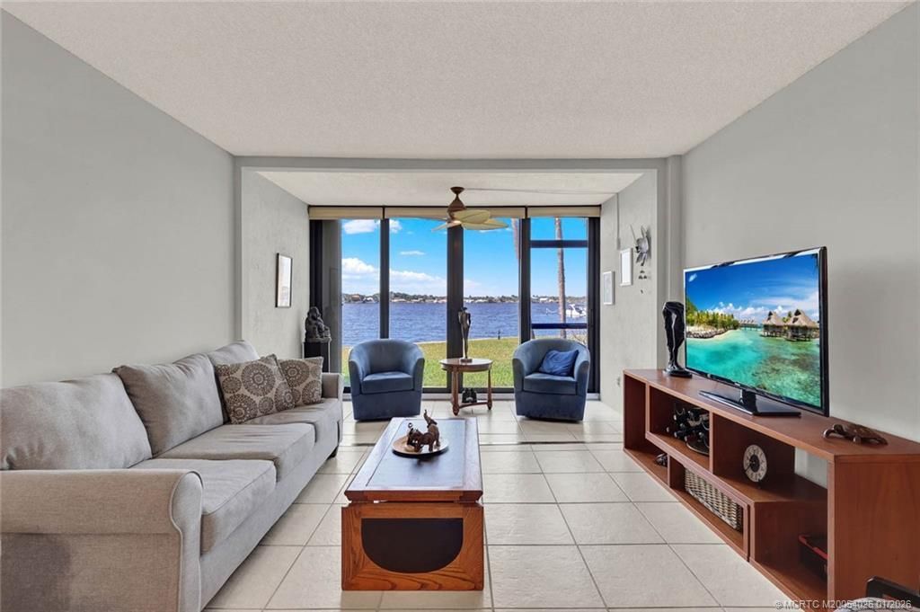 1950 SW Palm City Road, Unit 8-106, Stuart, FL 34994 Photo