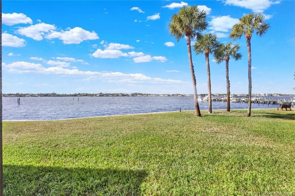 1950 SW Palm City Road, Unit 8-106, Stuart, FL 34994 Photo