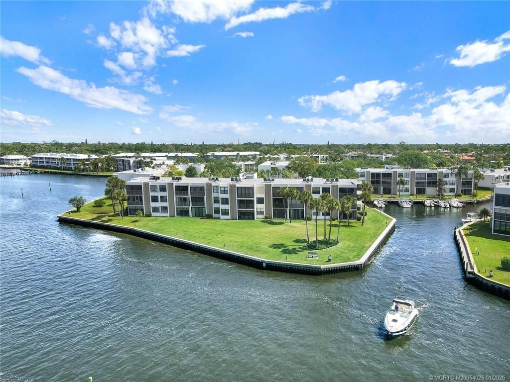 1950 SW Palm City Road, Unit 8-106, Stuart, FL 34994 Photo