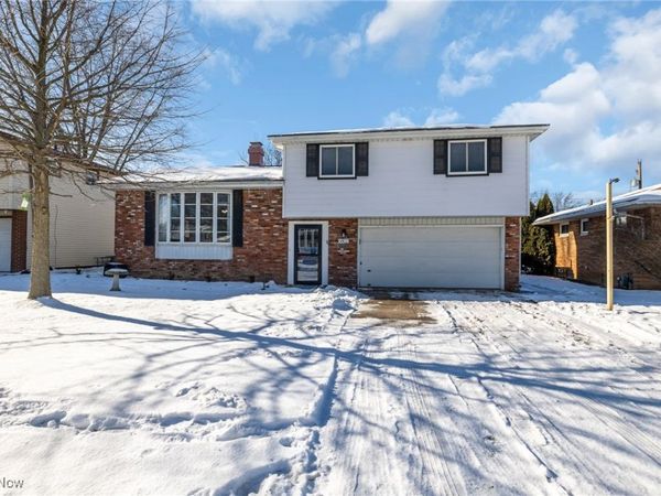 6802 Brandywine Road, Parma Heights, OH 44130