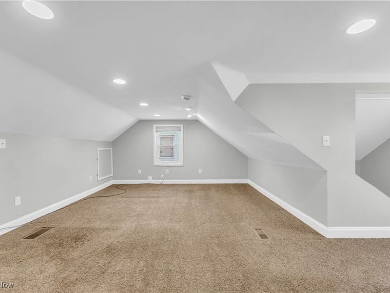 20990 Morris Avenue, Euclid, OH 44123 Photo 14