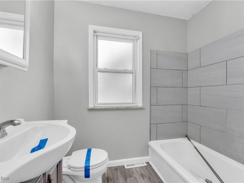 20990 Morris Avenue, Euclid, OH 44123 Photo 16