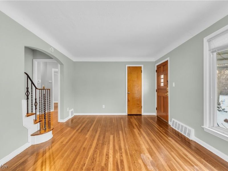 20990 Morris Avenue, Euclid, OH 44123 Photo 4
