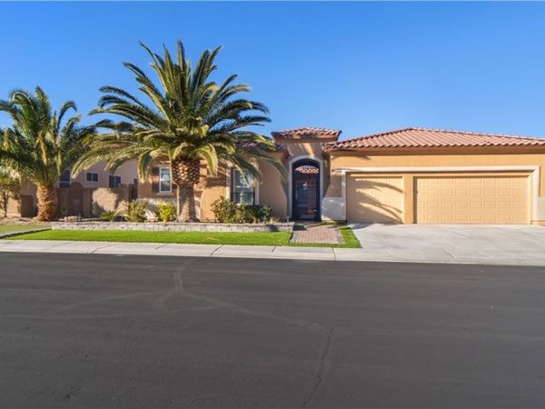 7166 Adobe Hills Avenue, Las Vegas, NV 89113