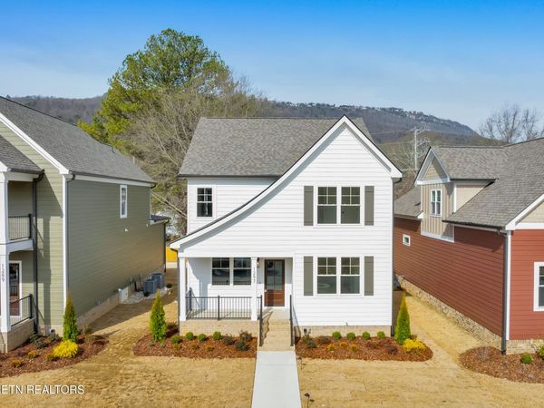 1297 Thomas Ave, Chattanooga, TN 37409