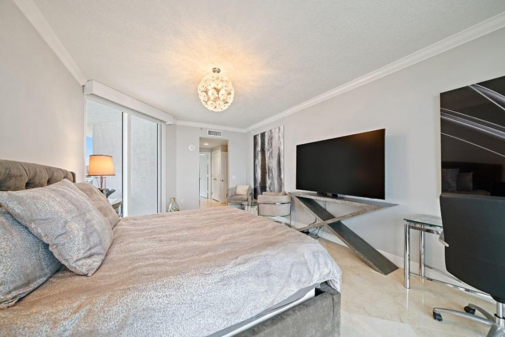 4600 N Ocean Drive, Unit 703, Singer Island, FL 33404 Photo