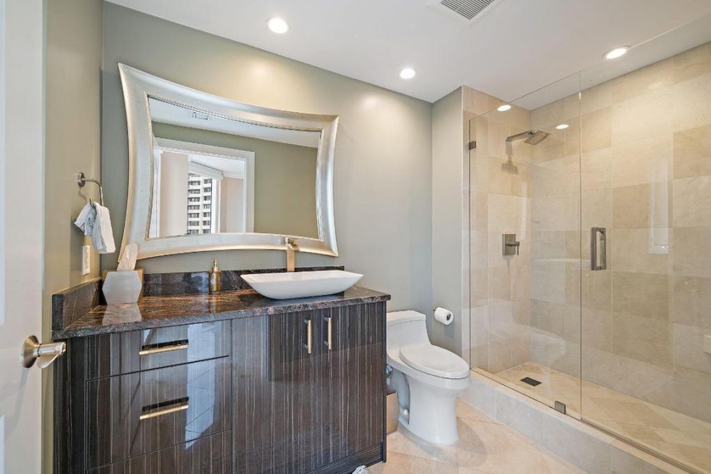 4600 N Ocean Drive, Unit 703, Singer Island, FL 33404 Photo