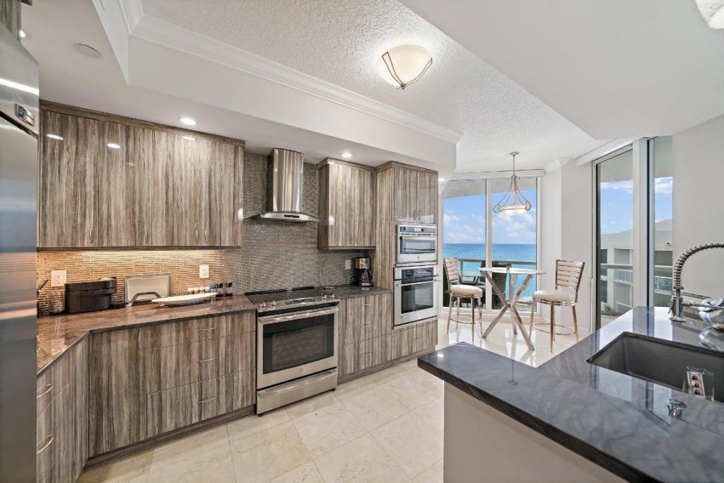 4600 N Ocean Drive, Unit 703, Singer Island, FL 33404 Photo