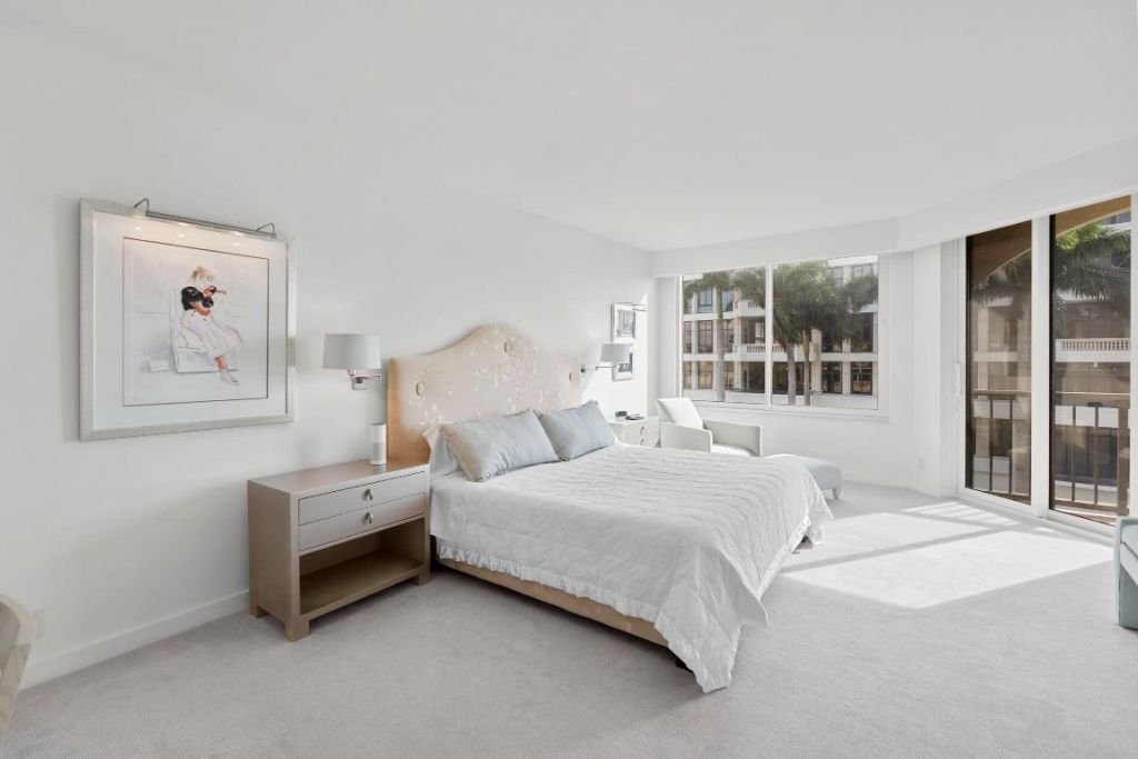 200 Bradley Place, Unit 302, Palm Beach, FL 33480 Photo