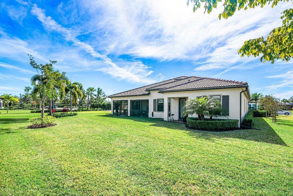 9198 Balsamo Drive, Palm Beach Gardens, FL 33412 Photo