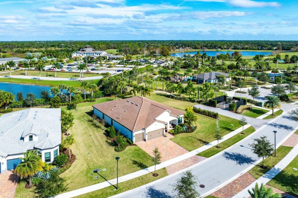 9198 Balsamo Drive, Palm Beach Gardens, FL 33412 Photo