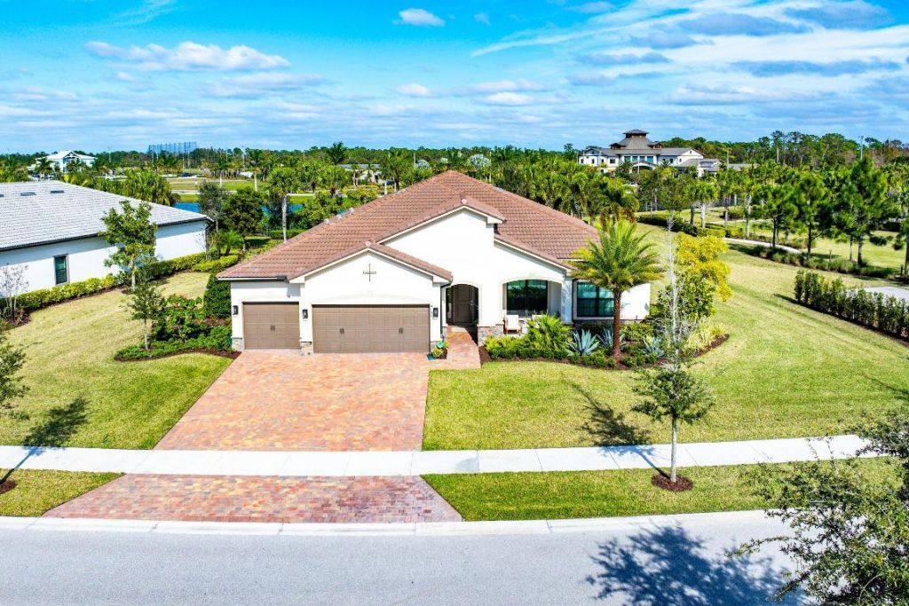 9198 Balsamo Drive, Palm Beach Gardens, FL 33412 Photo