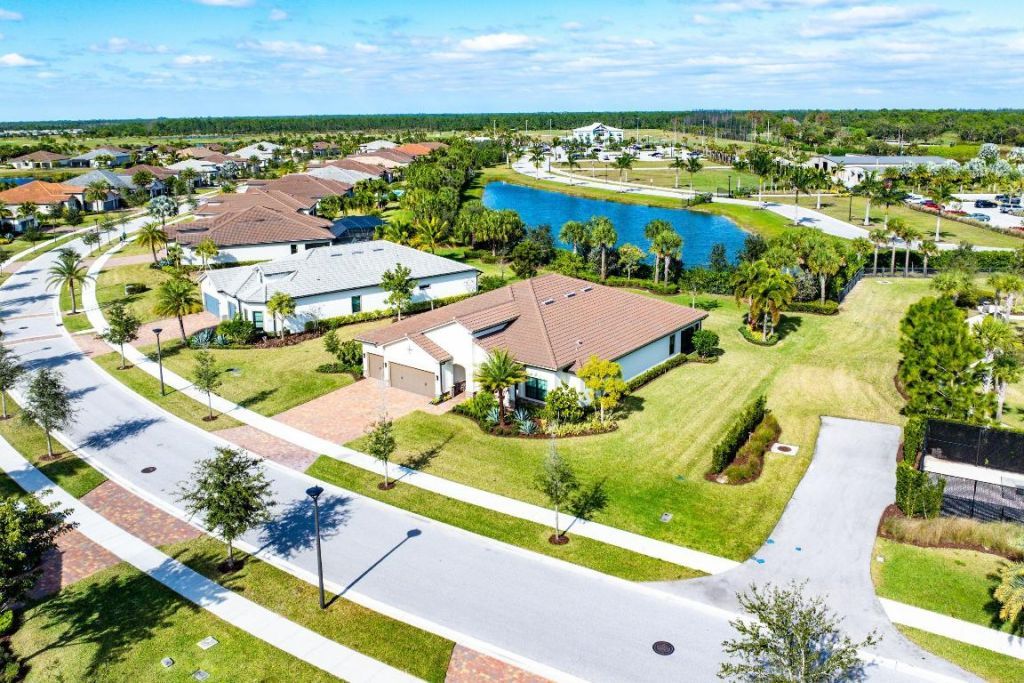 9198 Balsamo Drive, Palm Beach Gardens, FL 33412 Photo