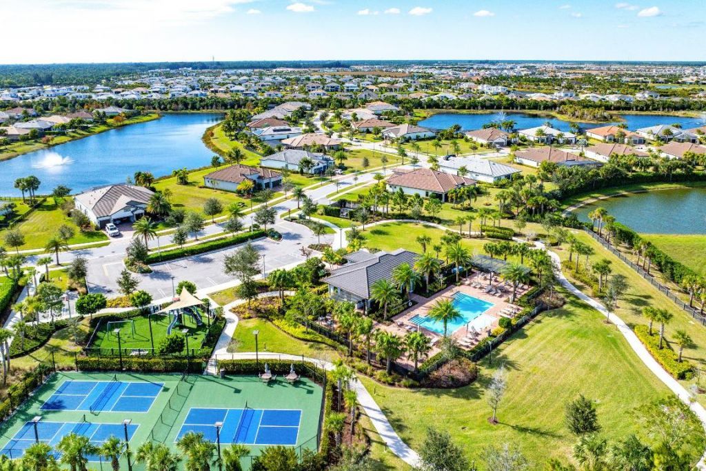 9198 Balsamo Drive, Palm Beach Gardens, FL 33412 Photo