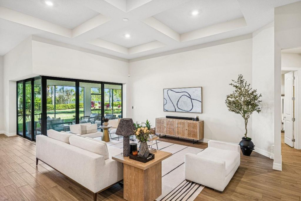 9198 Balsamo Drive, Palm Beach Gardens, FL 33412 Photo