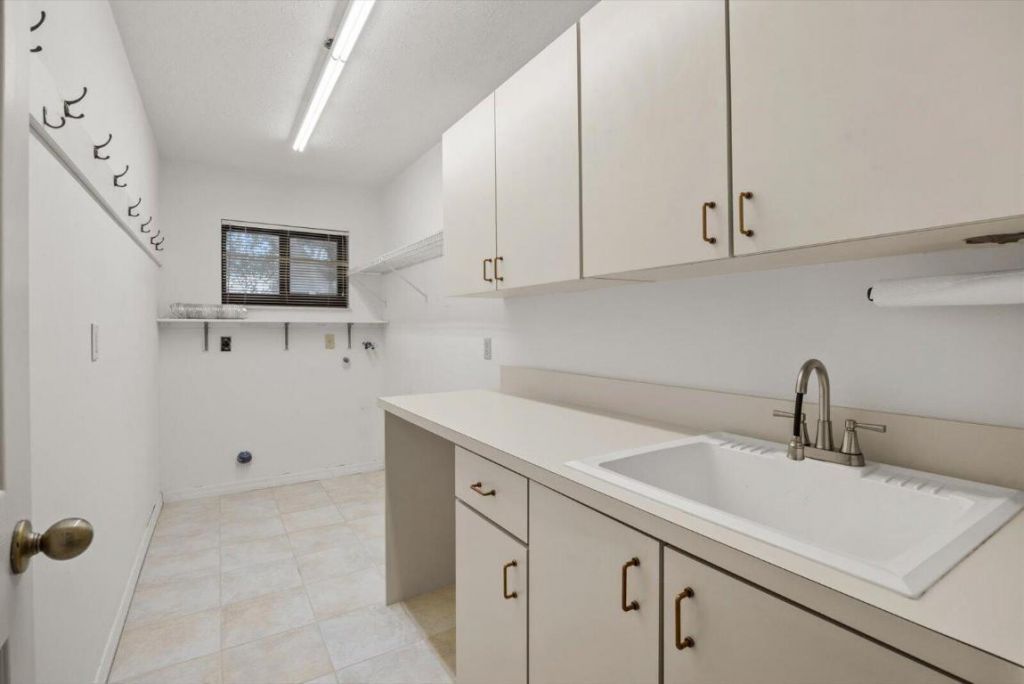 5 Copaire Drive, Sewalls Point, FL 34996 Photo