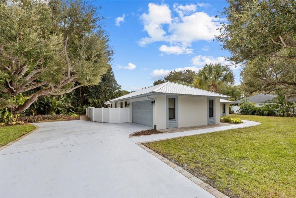 5 Copaire Drive, Sewalls Point, FL 34996 Photo