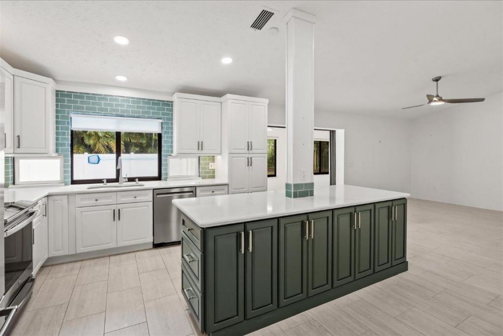 5 Copaire Drive, Sewalls Point, FL 34996 Photo