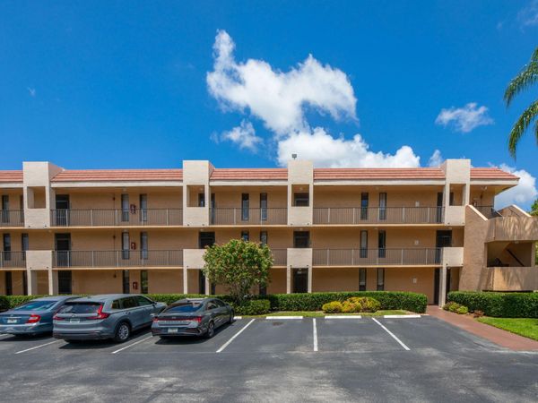 5926 Coral Lake Drive, Unit 302, Margate, FL 33063