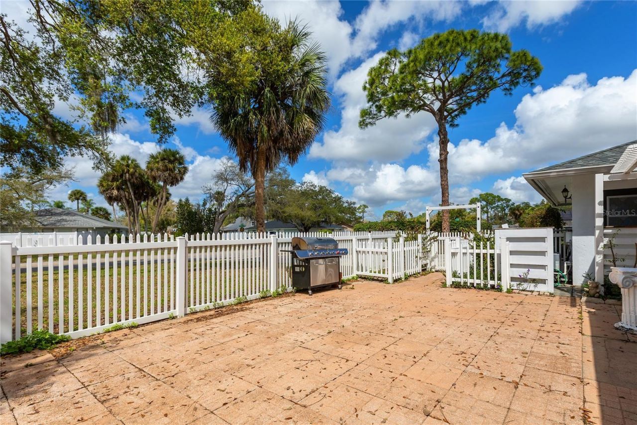 4205 Bent Tree Boulevard, Sarasota, FL 34241 Photo