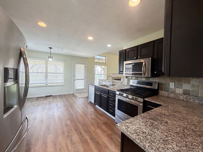 7910 Priestley Drive, Reynoldsburg, OH 43068 Photo 23