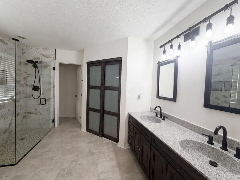 7910 Priestley Drive, Reynoldsburg, OH 43068 Photo 6