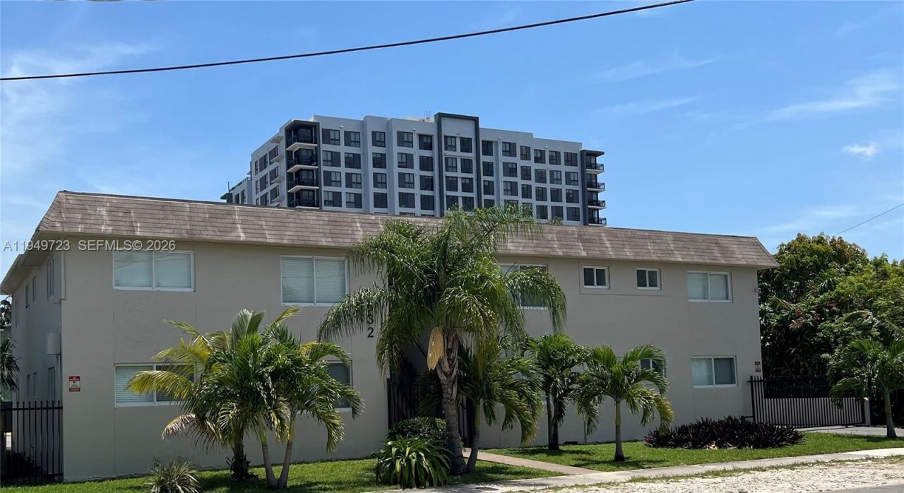 1632 NW 16th Ter , Unit 8, Miami, FL 33125 Photo