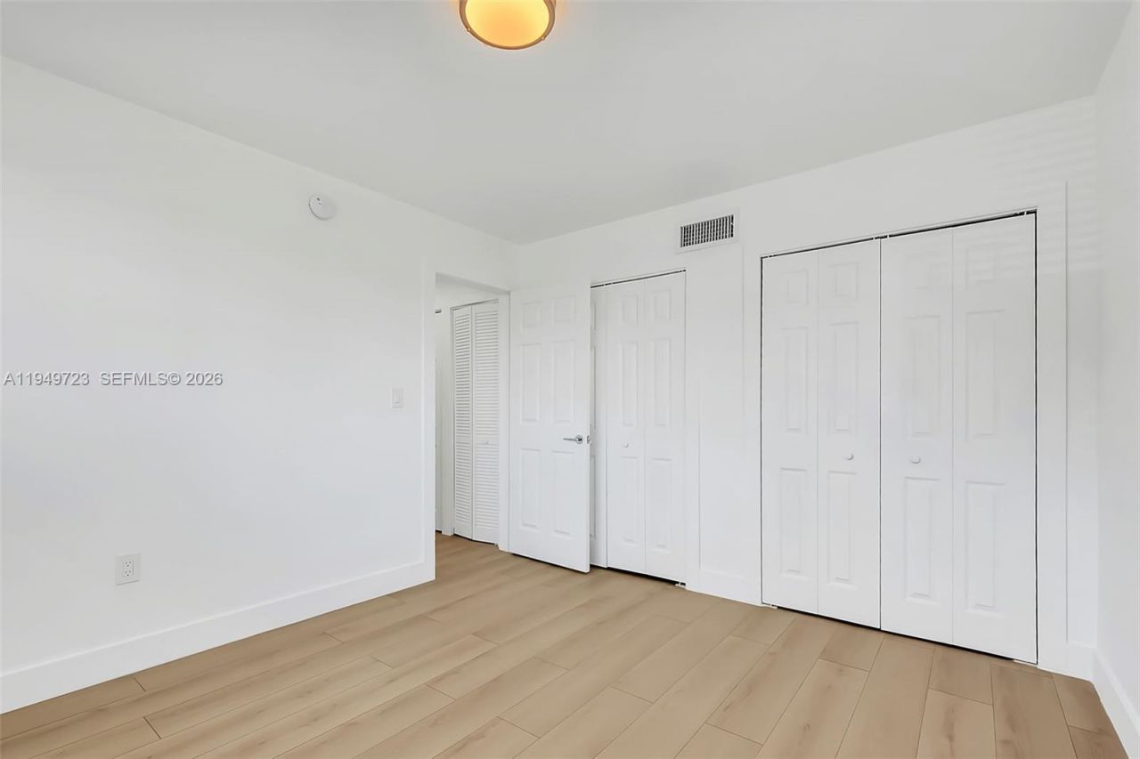 1632 NW 16th Ter , Unit 8, Miami, FL 33125 Photo