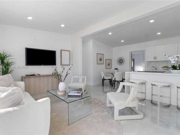 4041 NE 15th Ter, Pompano Beach, FL 33064